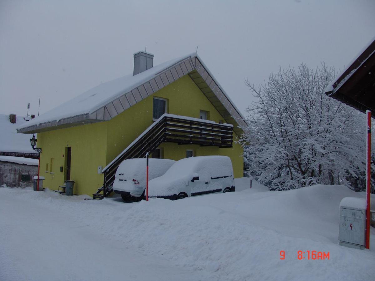 Apartmany U Torina Bozi Dar Exterior photo